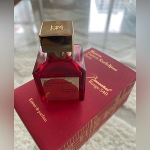 Used twice Baccarat Rouge 540 extrait de parfum. 7ml 2.4 fl oz (Final price)